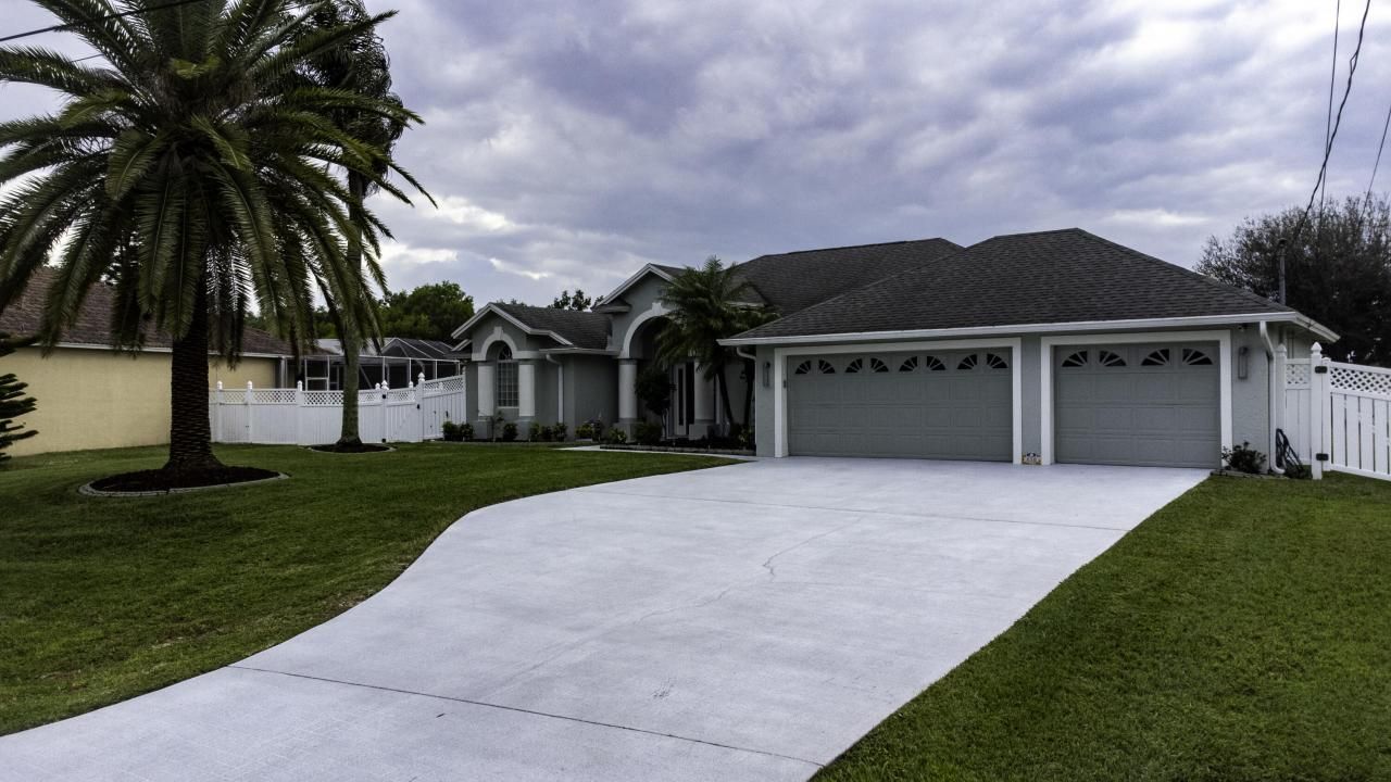 830 SW College Park Road, Port Saint Lucie, FL 34953 Photo