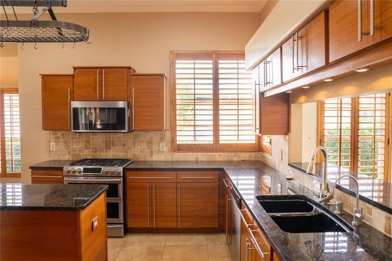 326 Saint George Court, Unit 14, Venice, FL 34293 Photo