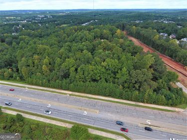 1661 Friendship Road, Hoschton, GA 30548