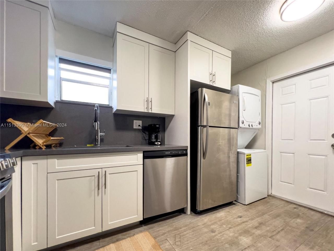 20075 SW 87th Pl, Unit Left Side, Cutler Bay, FL 33189 Photo