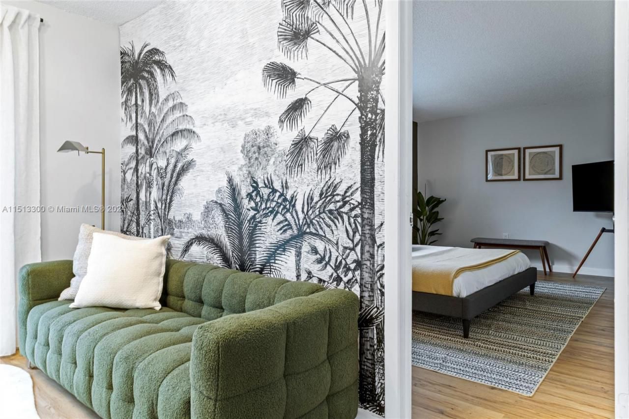 20075 SW 87th Pl, Unit Left Side, Cutler Bay, FL 33189 Photo