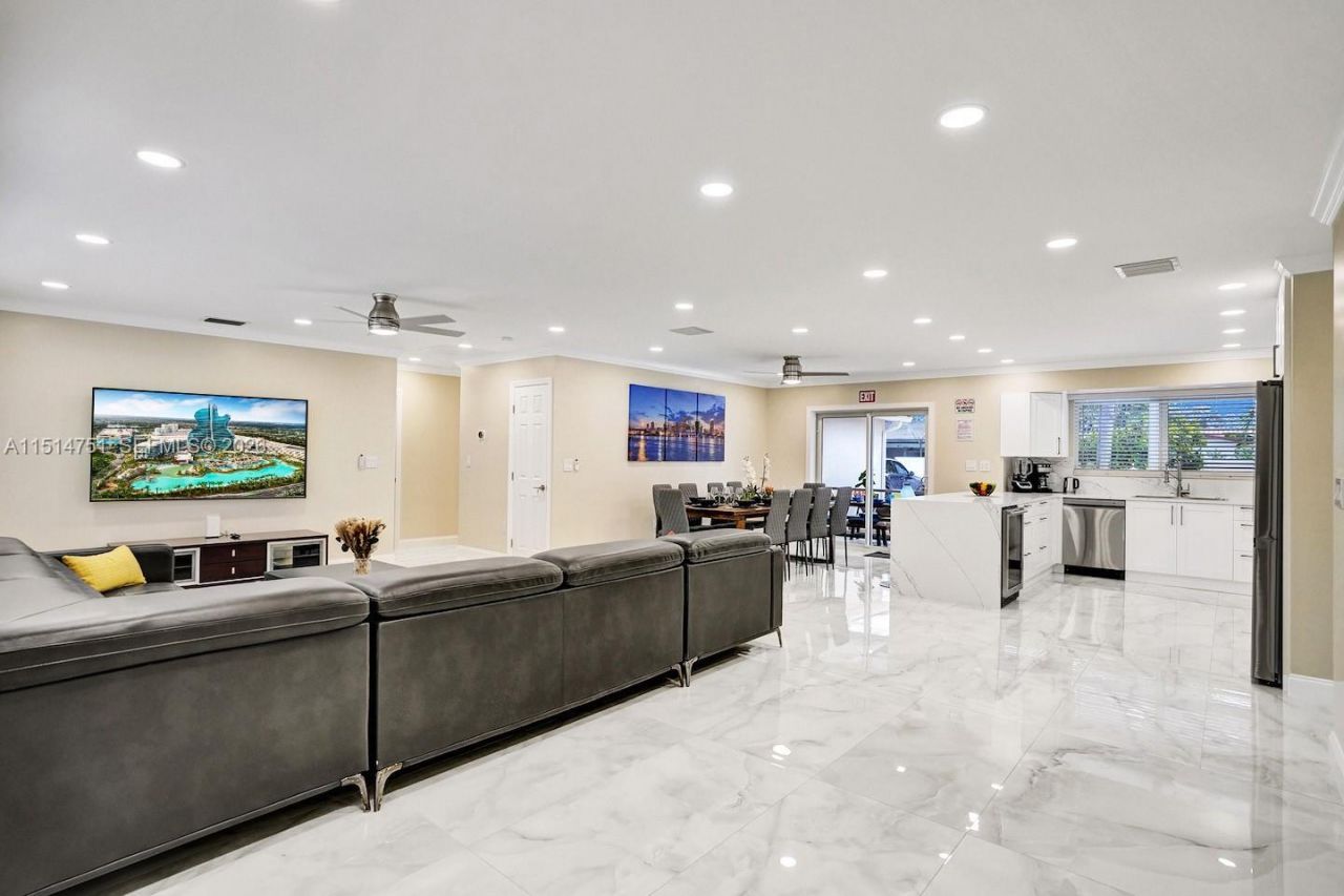 5500 Cleveland St, Hollywood, FL 33021 Photo