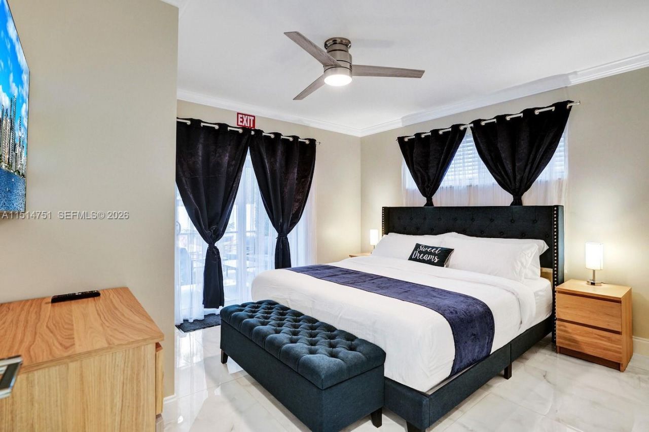 5500 Cleveland St, Hollywood, FL 33021 Photo