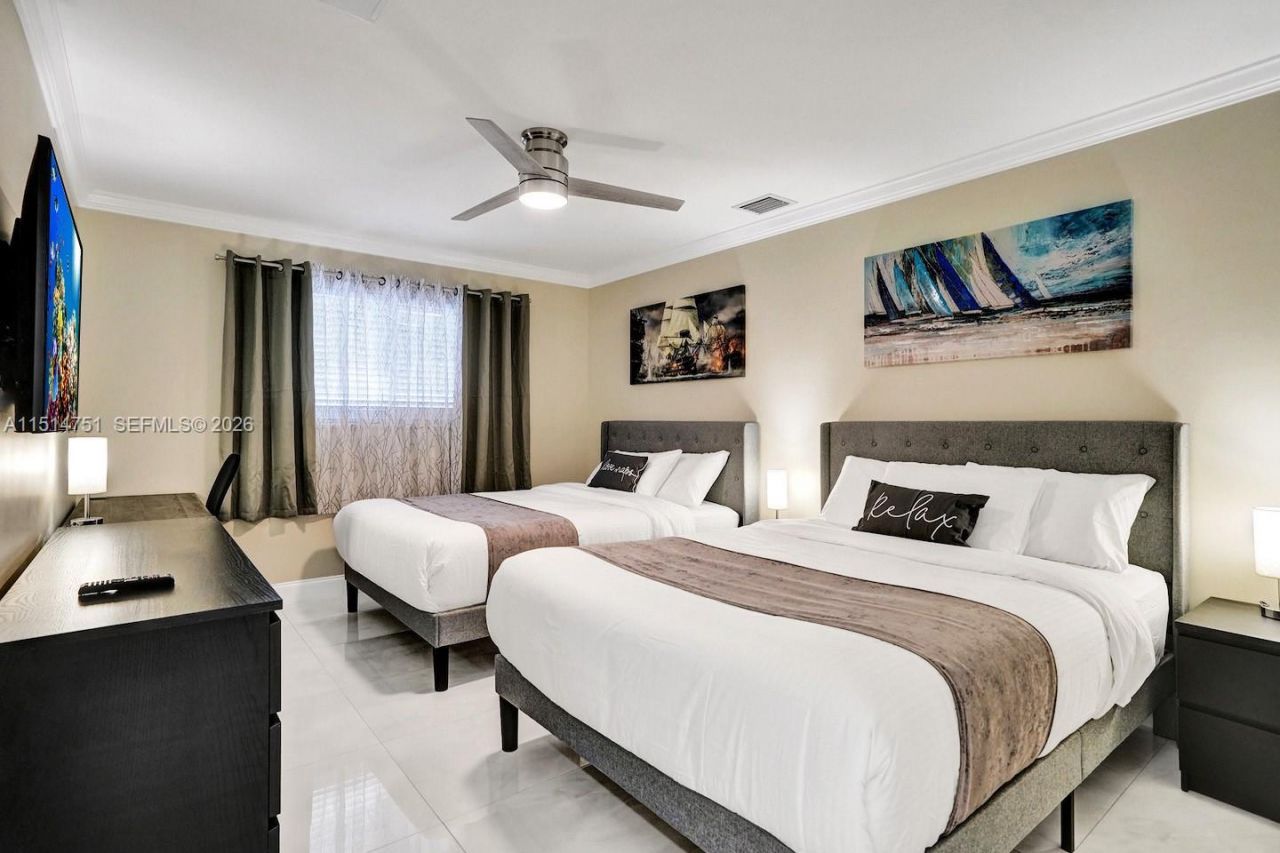 5500 Cleveland St, Hollywood, FL 33021 Photo