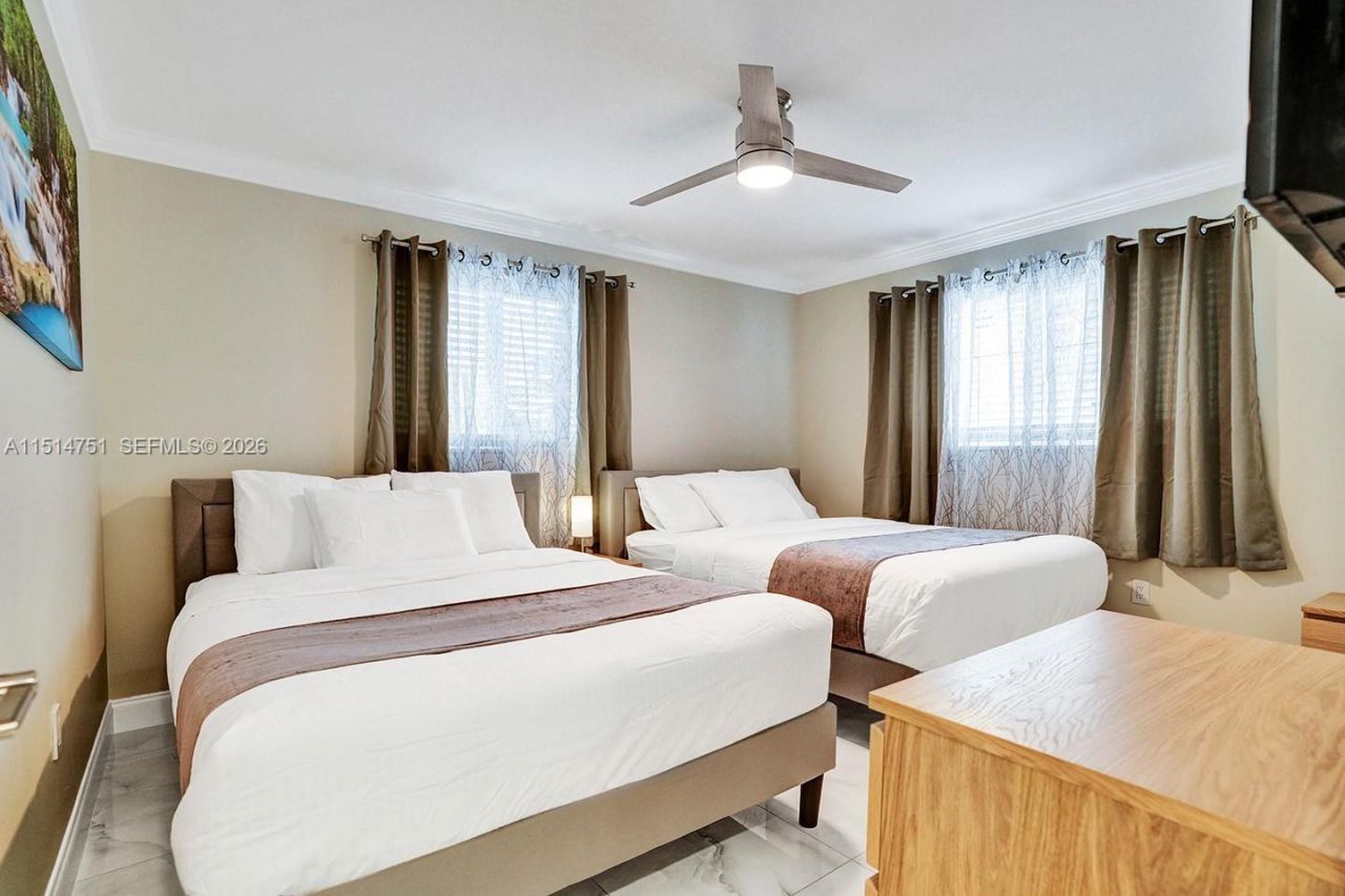 5500 Cleveland St, Hollywood, FL 33021 Photo