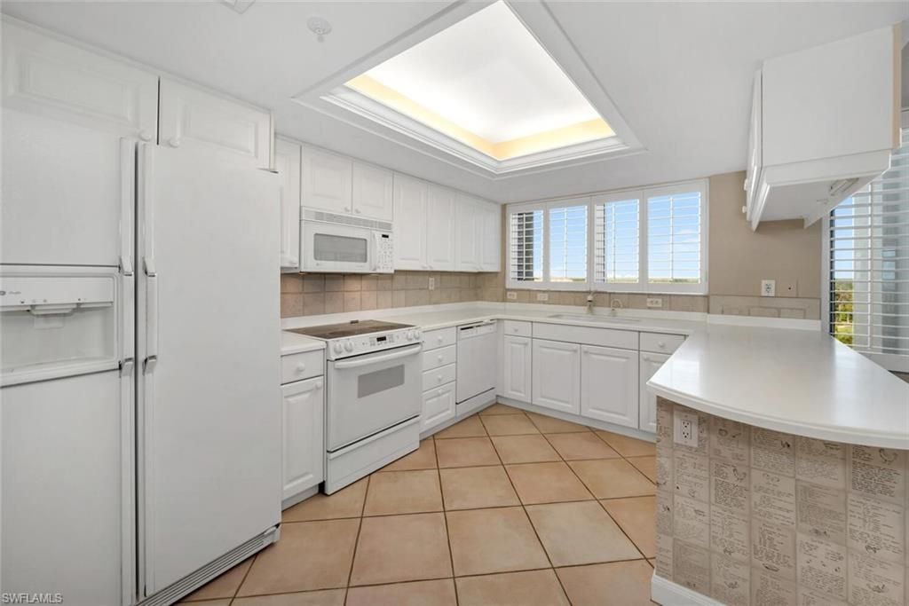 6849 Grenadier Blvd, Unit 802, Naples, FL 34108 Photo