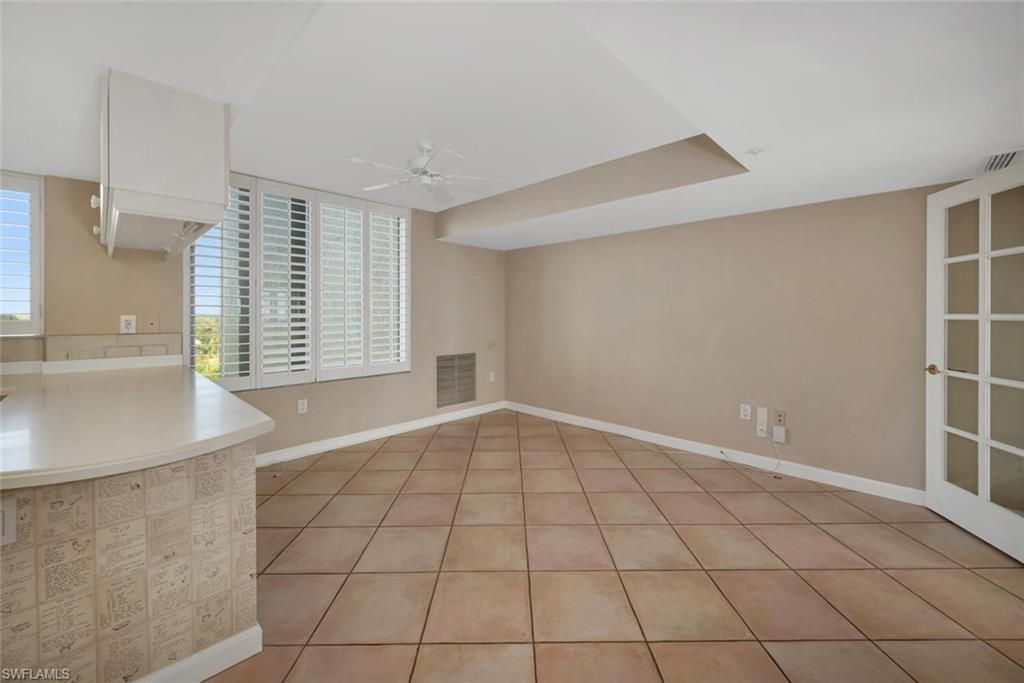 6849 Grenadier Blvd, Unit 802, Naples, FL 34108 Photo