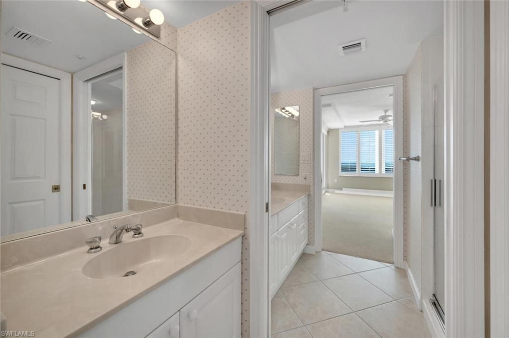 6849 Grenadier Blvd, Unit 802, Naples, FL 34108 Photo