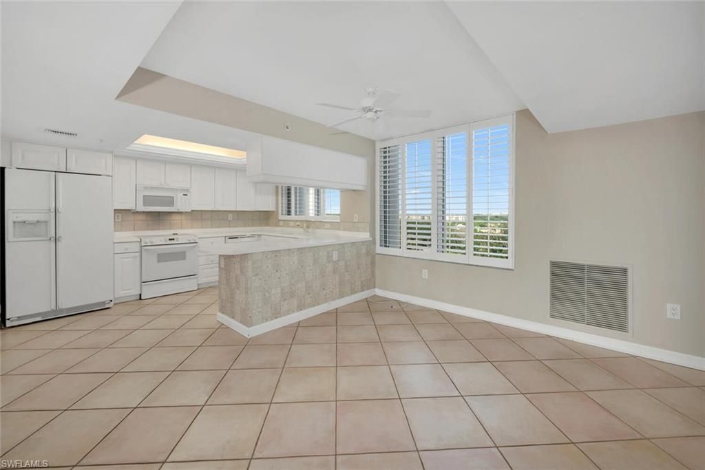 6849 Grenadier Blvd, Unit 802, Naples, FL 34108 Photo