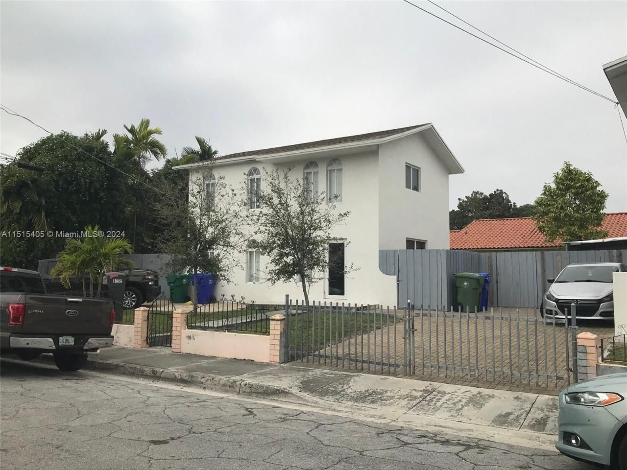 1355 SW 12th St, Miami, FL 33135 Photo