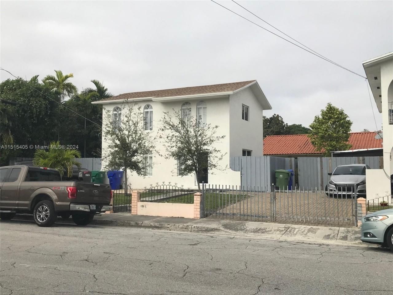 1355 SW 12th St, Miami, FL 33135 Photo