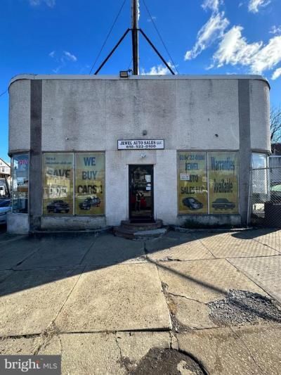 77 CHESTER PIKE, DARBY, PA 19023