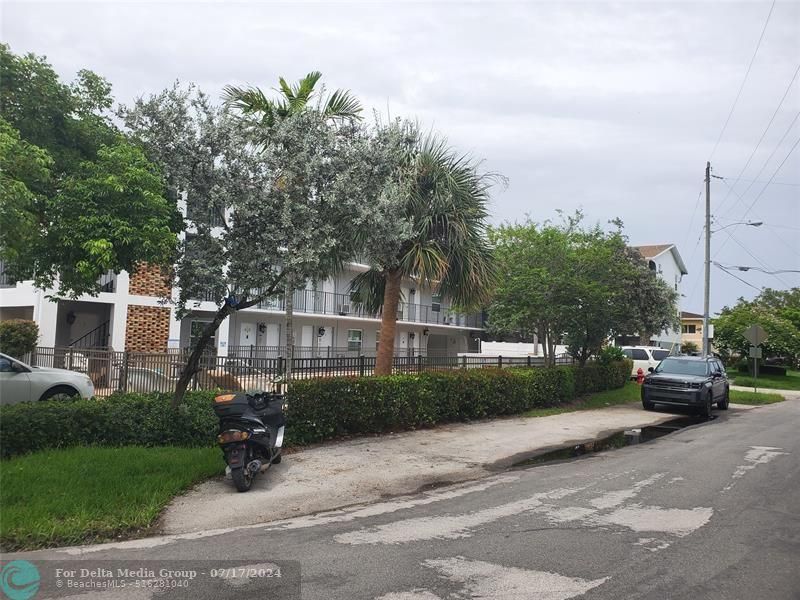 1021 NE 24th Avenue, Unit 4, Pompano Beach, FL 33062 Photo