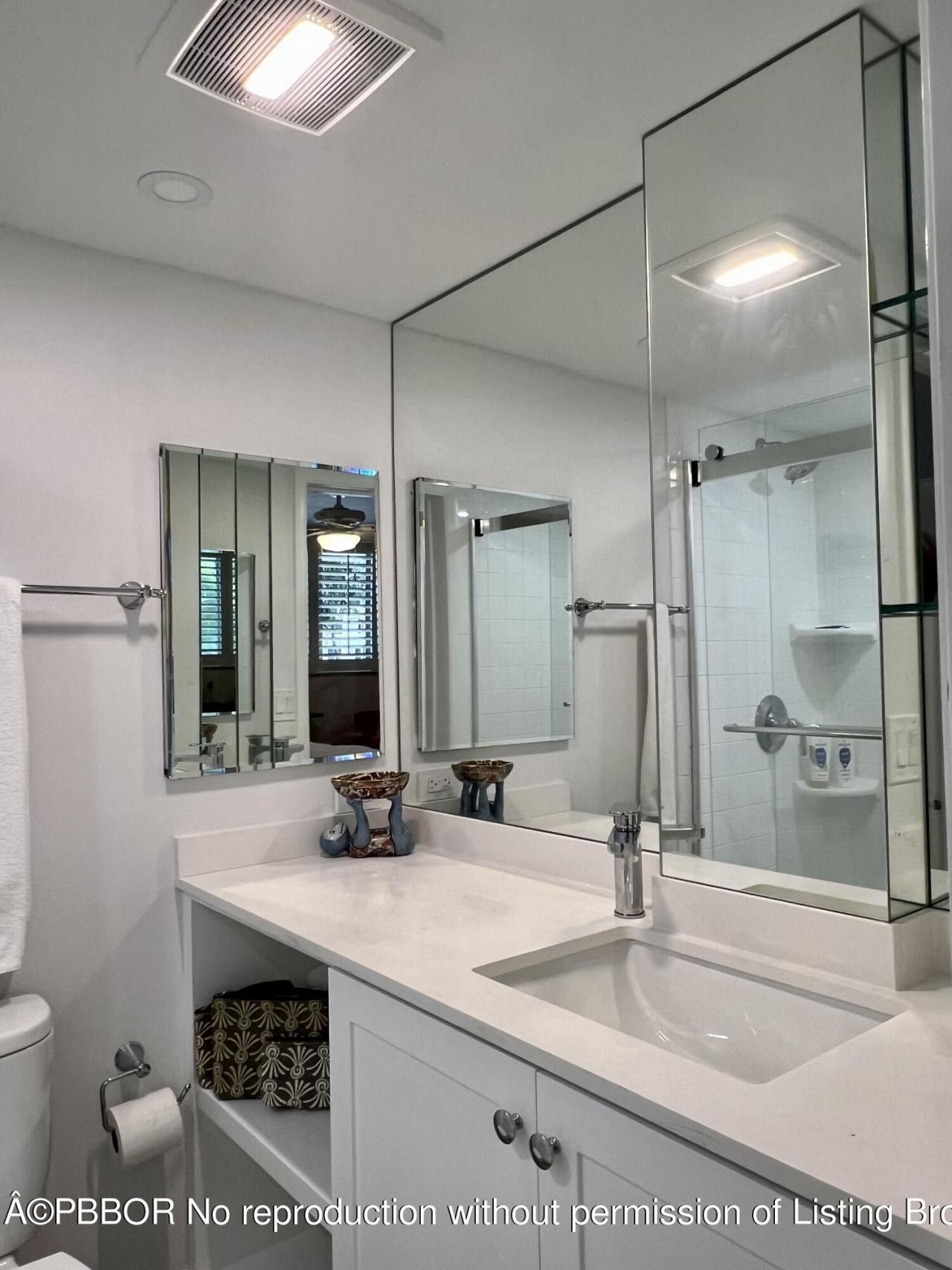 139 Sunrise Avenue, Unit 204, Palm Beach, FL 33480 Photo