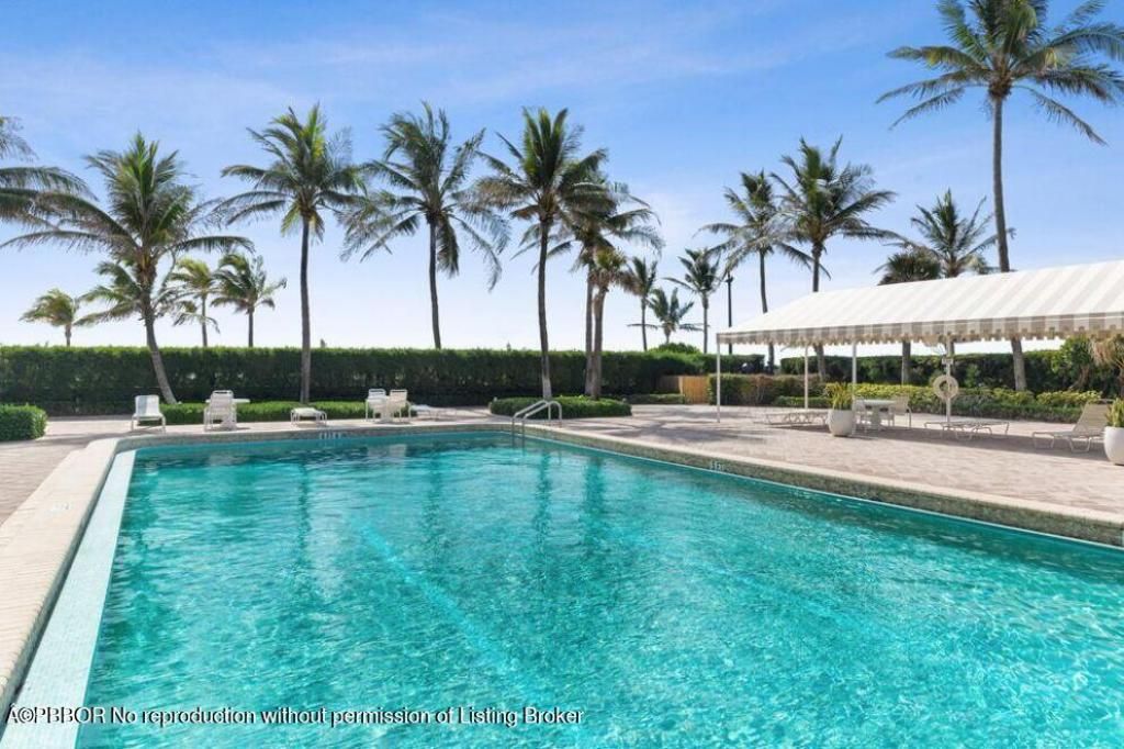 139 Sunrise Avenue, Unit 204, Palm Beach, FL 33480 Photo