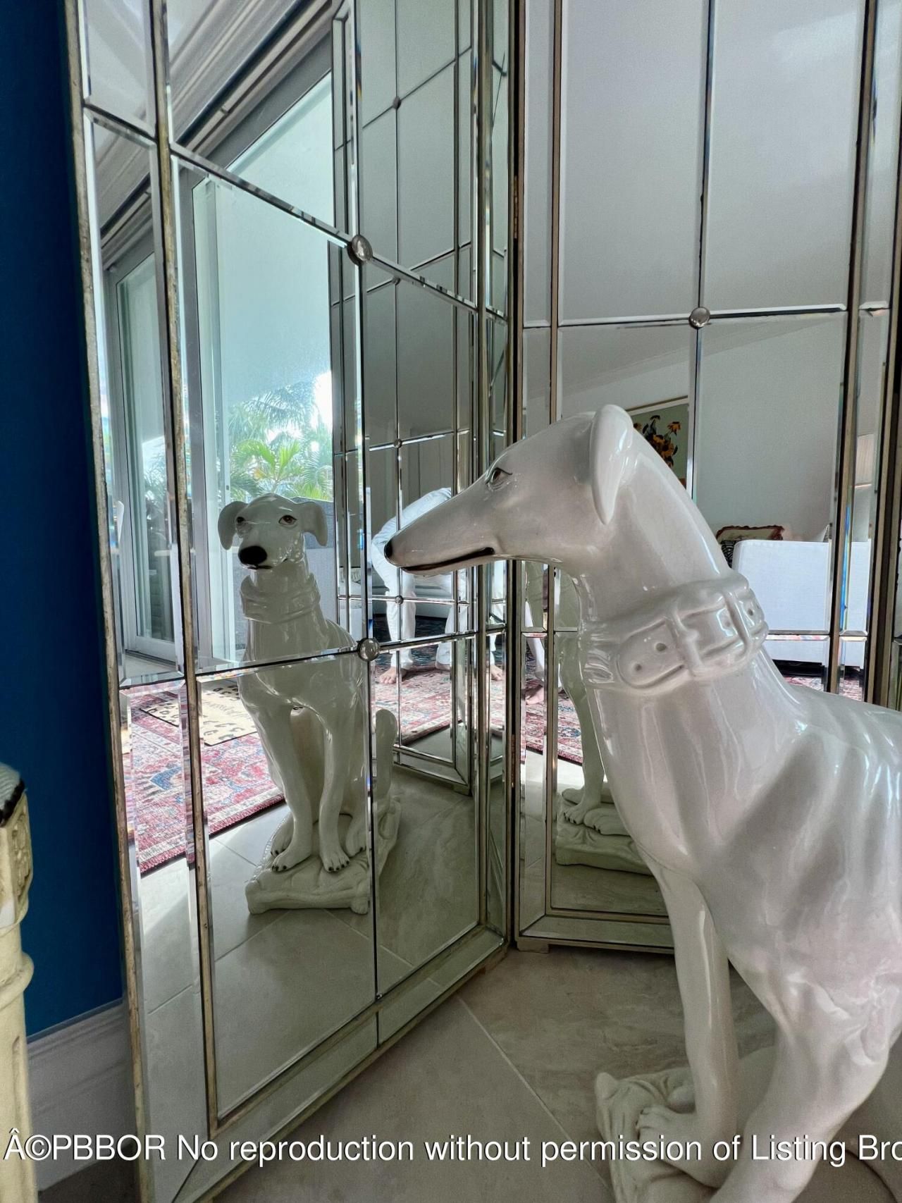 139 Sunrise Avenue, Unit 204, Palm Beach, FL 33480 Photo