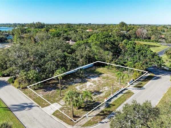 210 77TH STREET NW, BRADENTON, FL 34209