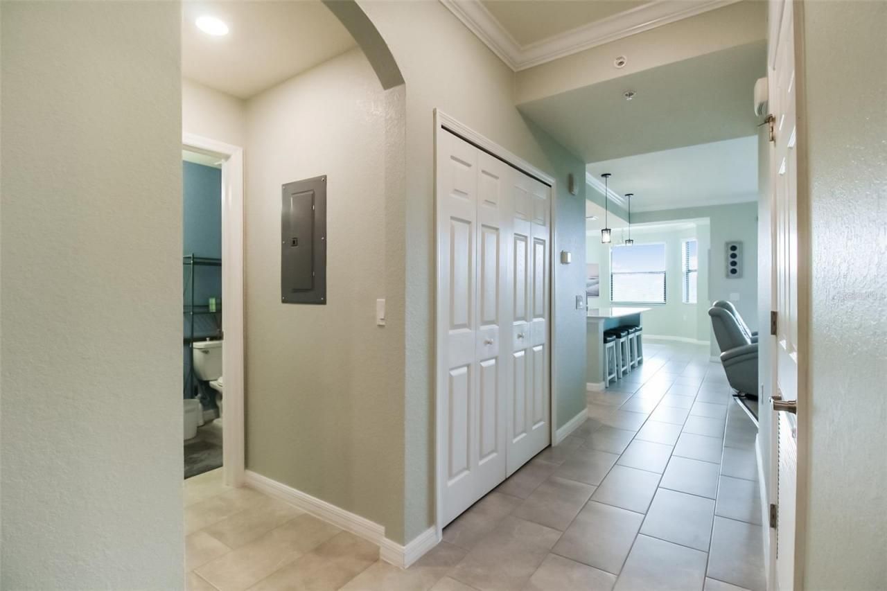 17810 Gawthrop Drive, Unit 207, Bradenton, FL 34211 Photo