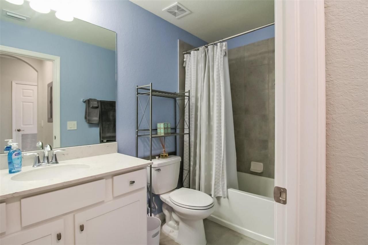 17810 Gawthrop Drive, Unit 207, Bradenton, FL 34211 Photo