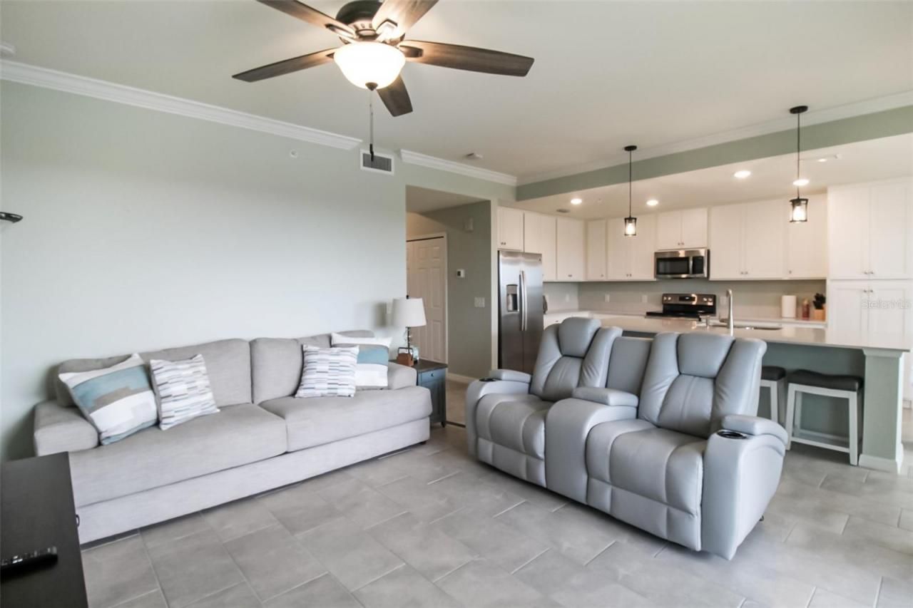 17810 Gawthrop Drive, Unit 207, Bradenton, FL 34211 Photo