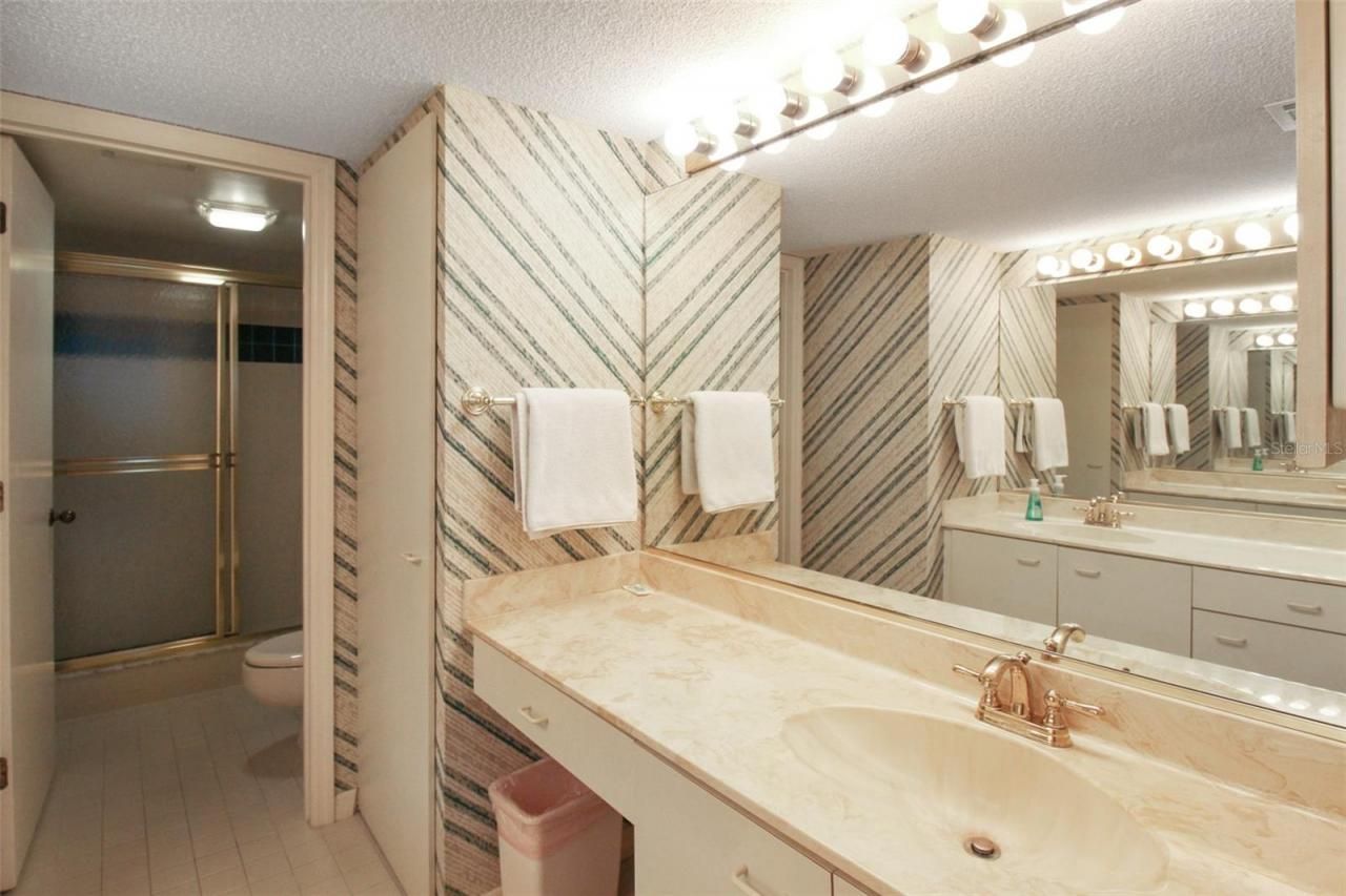 1219 Siesta Bayside Drive, Unit 1219-C, Sarasota, FL 34242 Photo