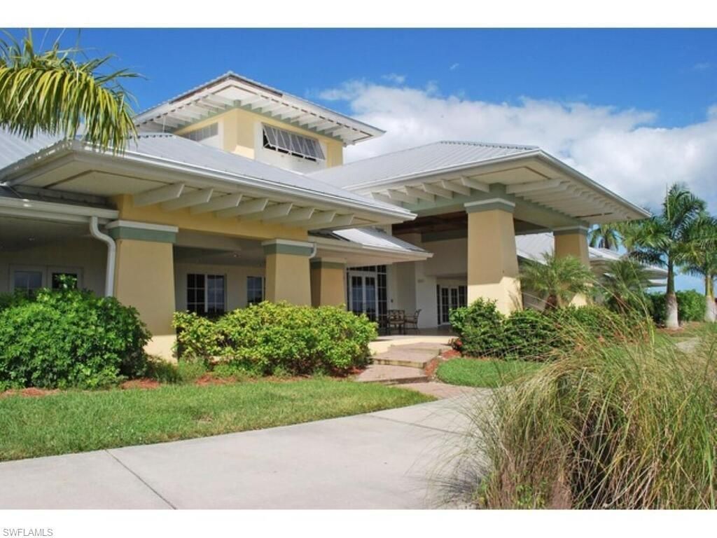 18211 Royal Hammock Blvd, Naples, FL 34114 Photo