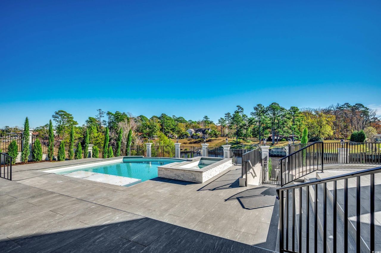 9185 Marina Pkwy. Photo 13