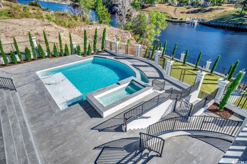 9185 Marina Pkwy. Photo 14