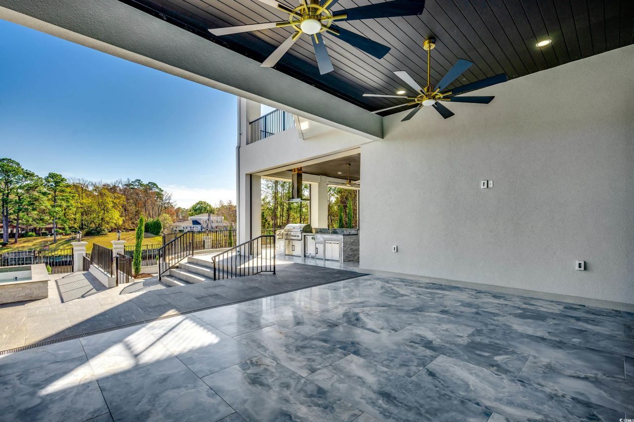 9185 Marina Pkwy. Photo 17