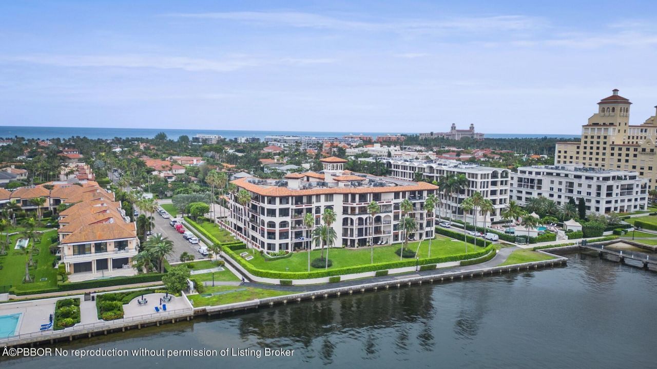 200 Bradley Place, Unit 301, Palm Beach, FL 33480 Photo