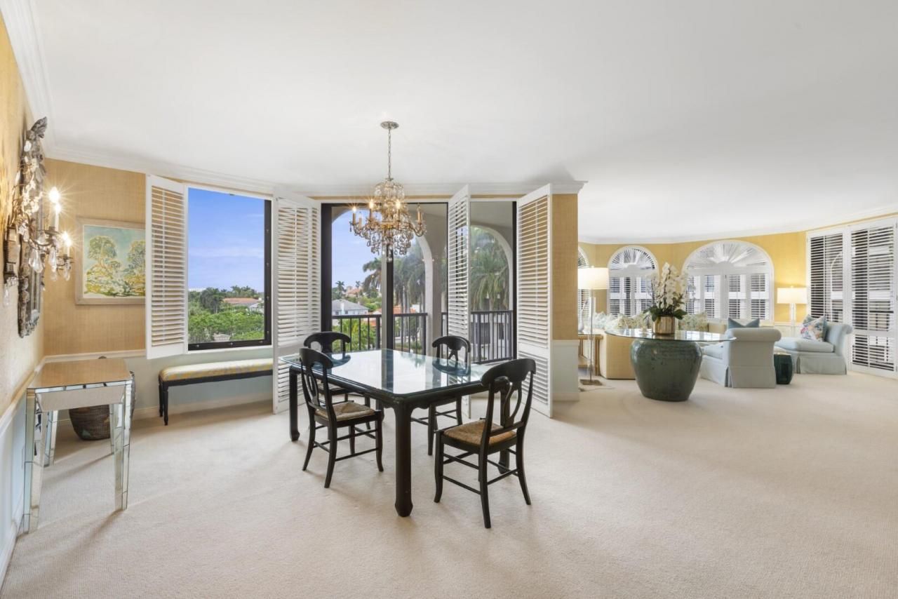 200 Bradley Place, Unit 301, Palm Beach, FL 33480 Photo