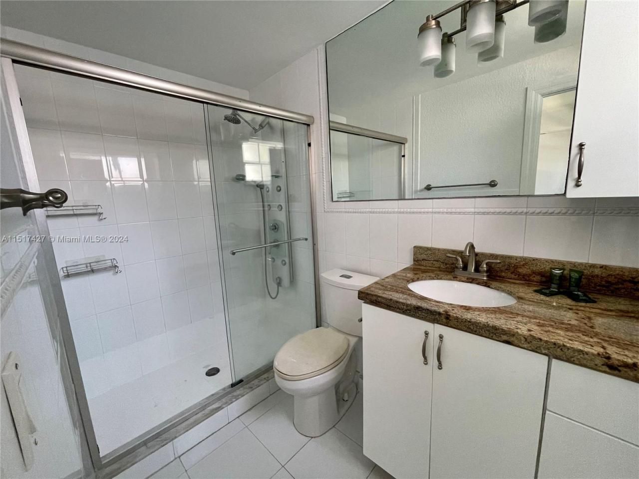 462 Golden Isles Dr, Unit 210, Hallandale Beach, FL 33009 Photo