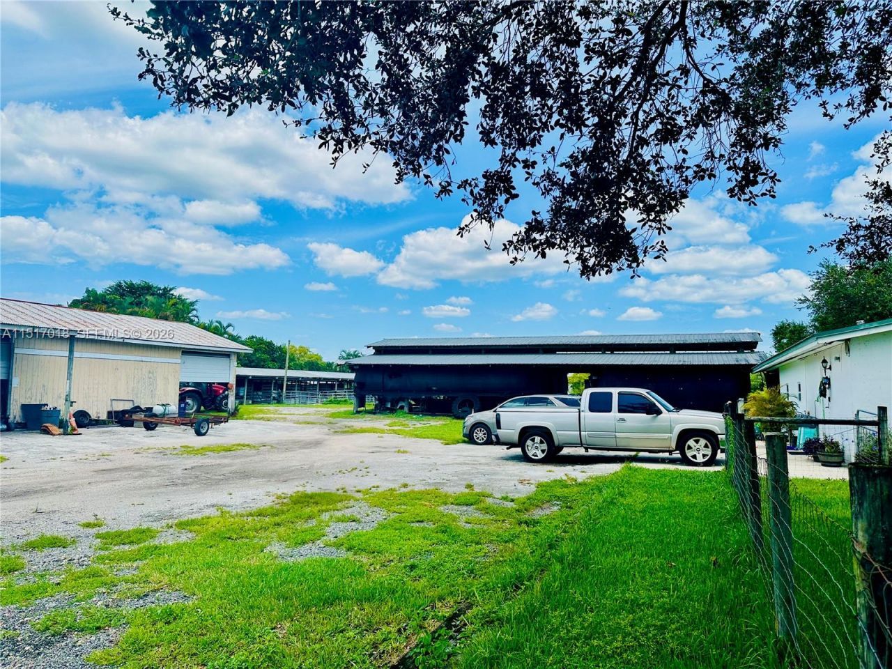 5901 SW 160th Ave, Southwest Ranches, FL 33331 Photo