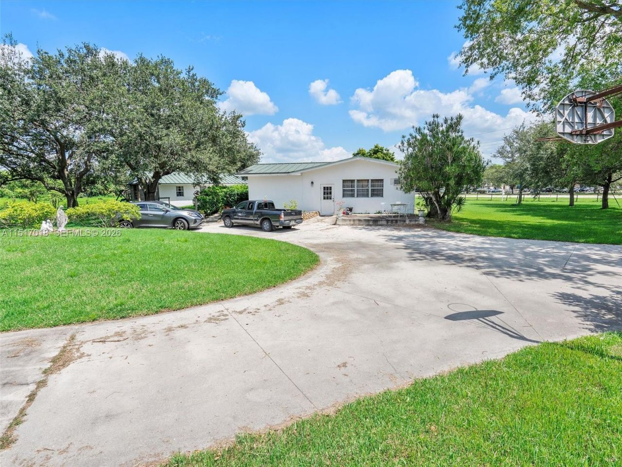 5901 SW 160th Ave, Southwest Ranches, FL 33331 Photo
