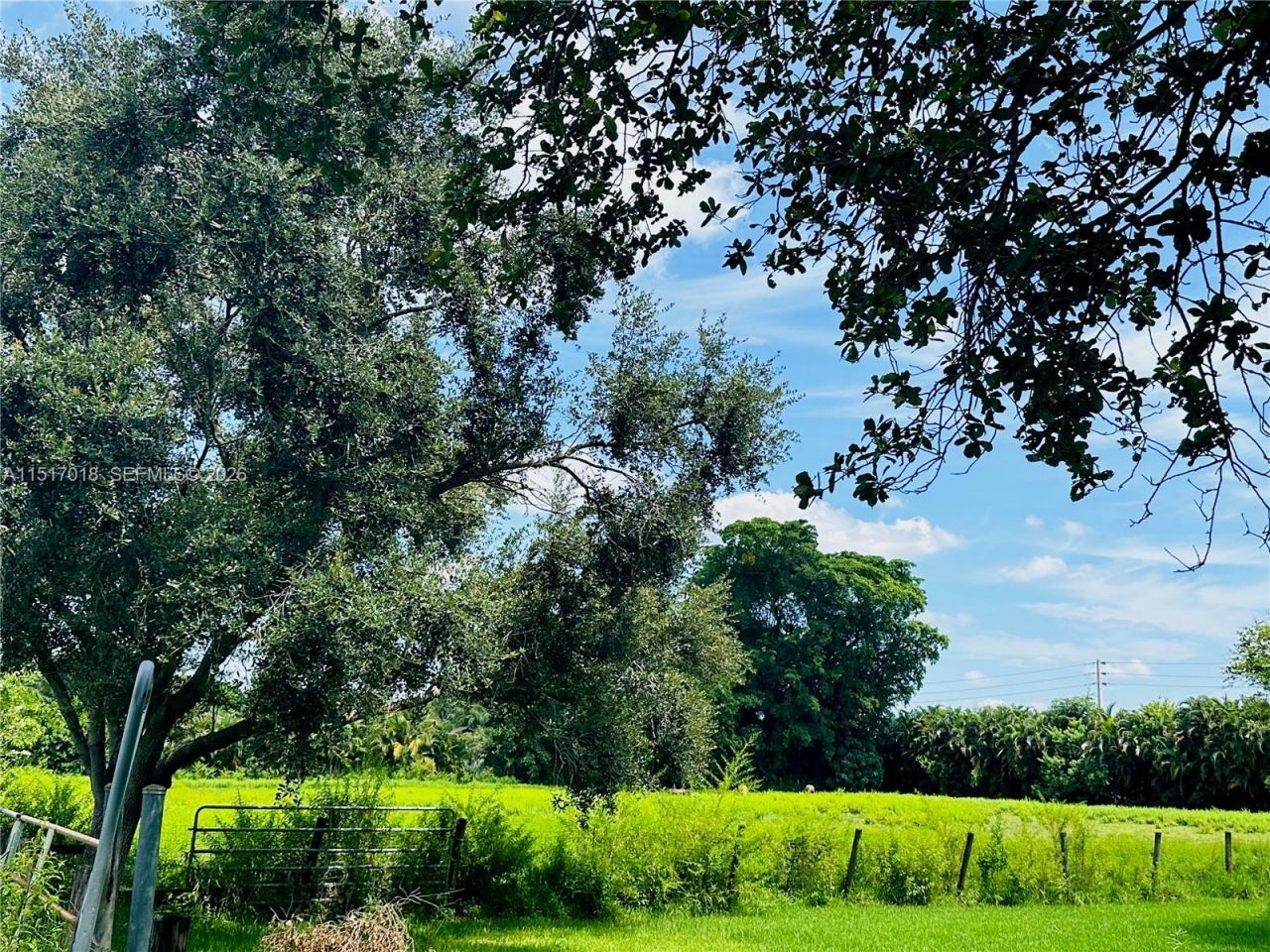 5901 SW 160th Ave, Southwest Ranches, FL 33331 Photo