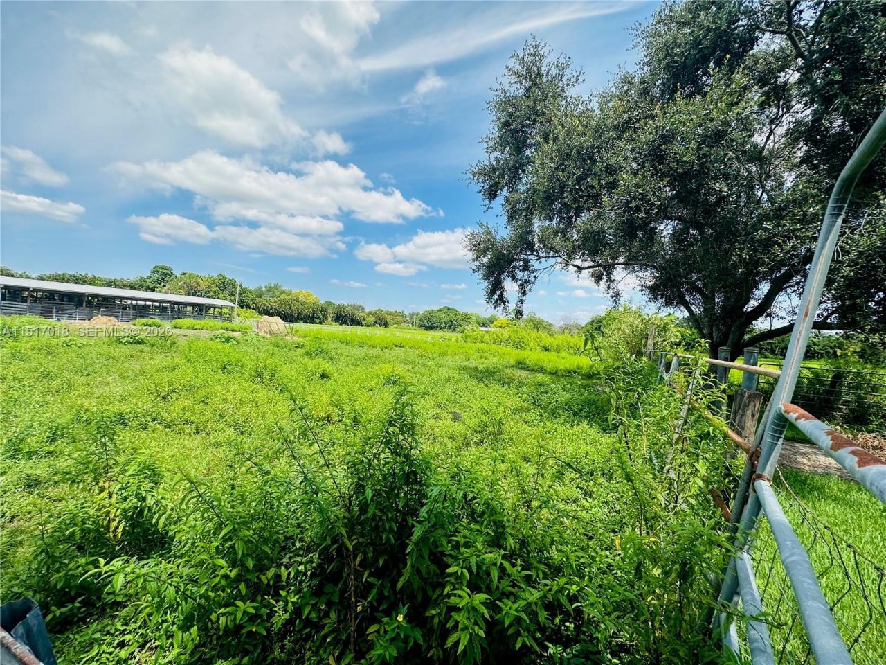 5901 SW 160th Ave, Southwest Ranches, FL 33331 Photo