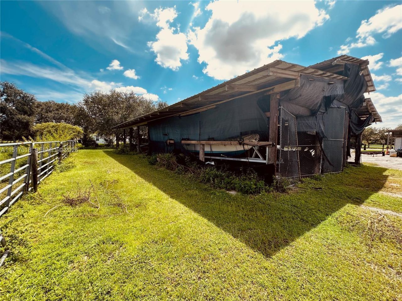 5901 SW 160th Ave, Southwest Ranches, FL 33331 Photo