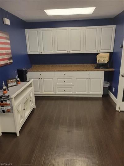 4627 Arnold Ave, Naples, FL 34104 Photo