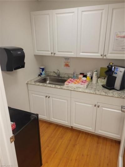 4627 Arnold Ave, Naples, FL 34104 Photo