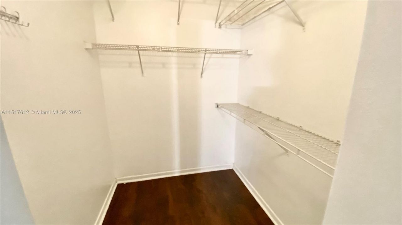 19901 E Country Club Dr, Unit 2103, Aventura, FL 33180 Photo