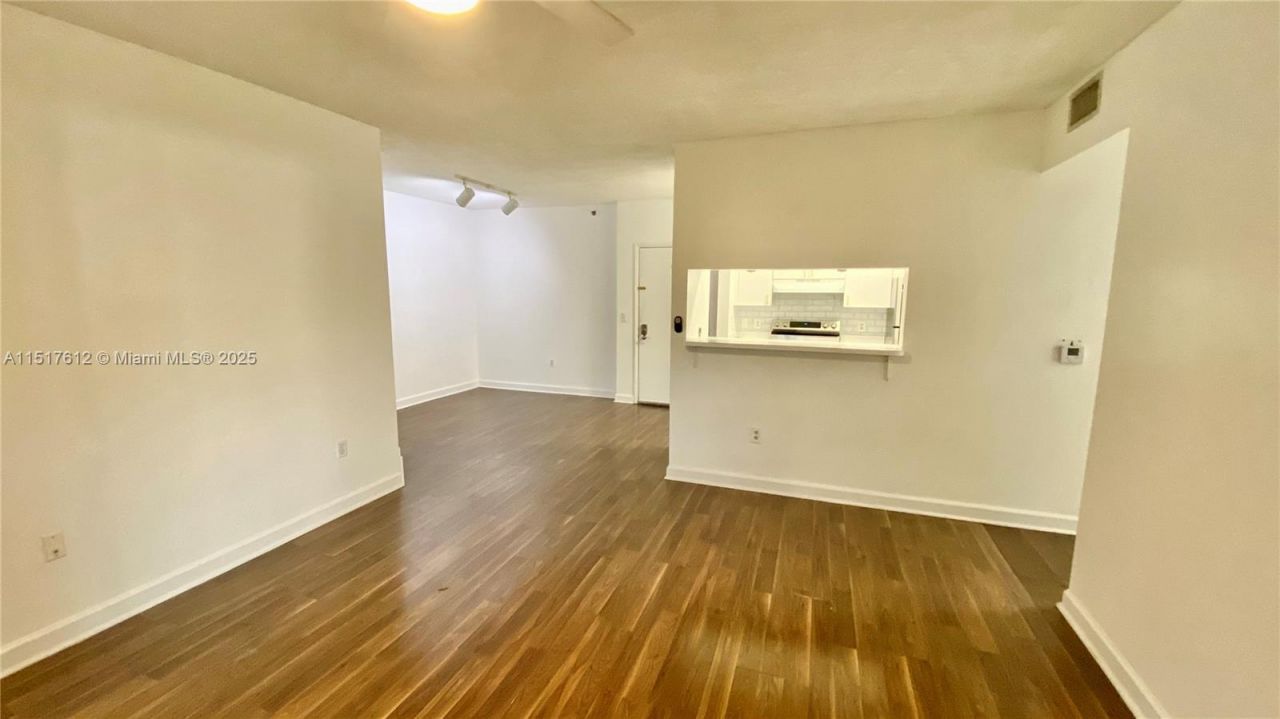 19901 E Country Club Dr, Unit 2103, Aventura, FL 33180 Photo