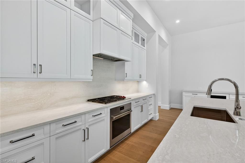 2055 Cambridge Park Dr, Naples, FL 34109 Photo