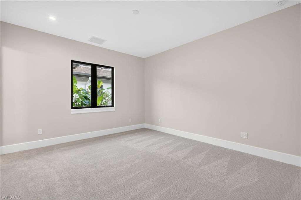 2055 Cambridge Park Dr, Naples, FL 34109 Photo