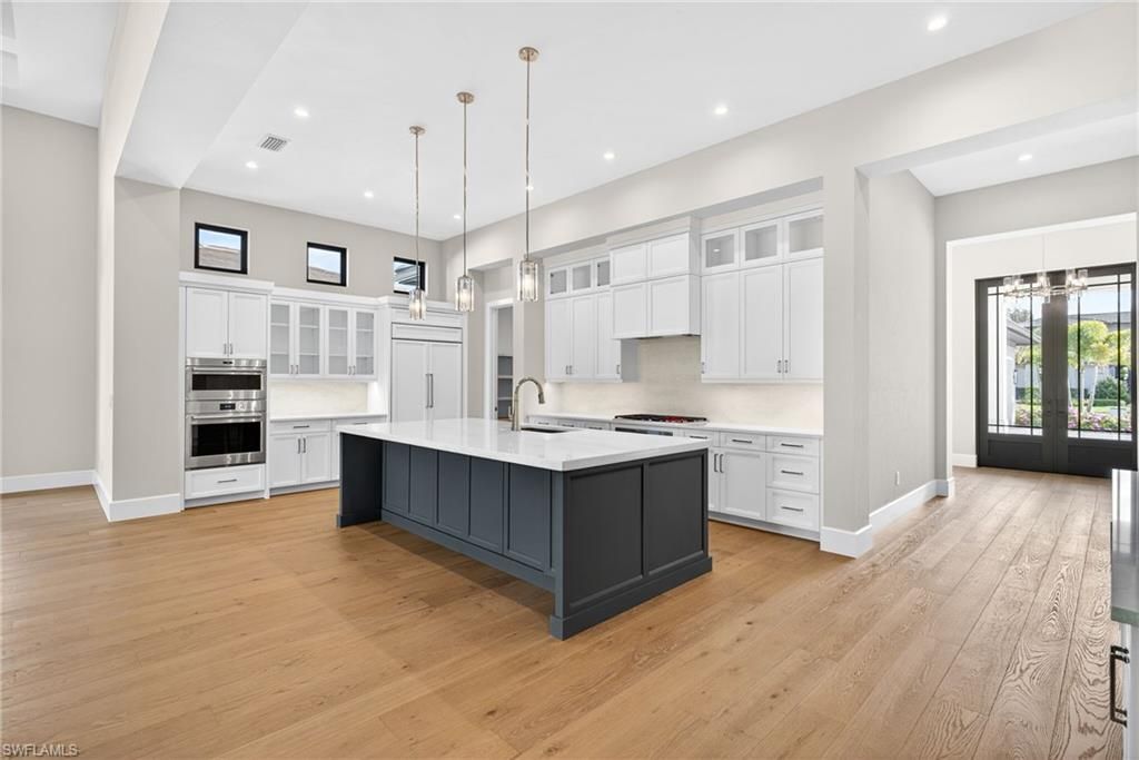 2055 Cambridge Park Dr, Naples, FL 34109 Photo