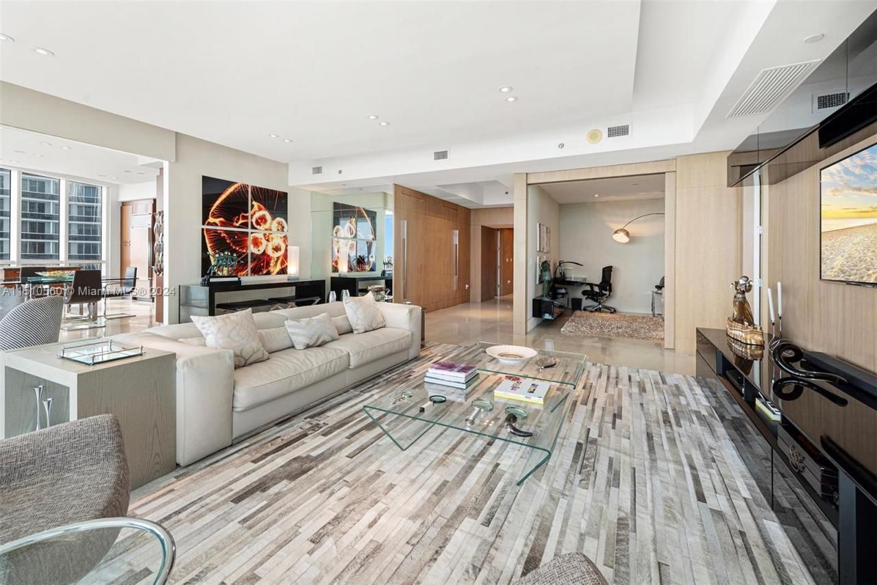 15901 Collins Ave, Unit 2801, Sunny Isles Beach, FL 33160 Photo