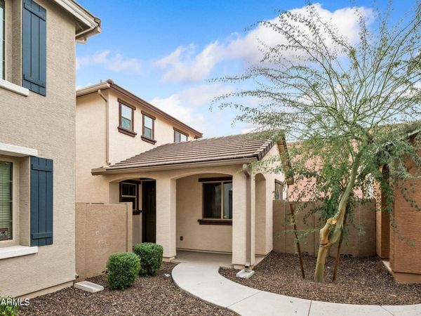 2652 N 73RD Glen, Phoenix, AZ 85035