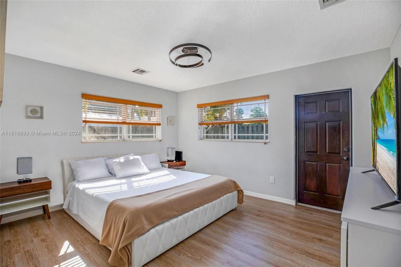 4710 NE 18th Ter, Fort Lauderdale, FL 33308 Photo