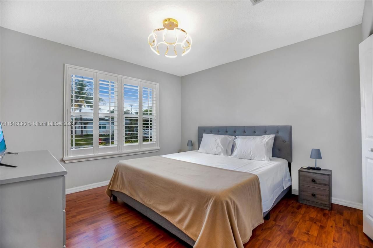4710 NE 18th Ter, Fort Lauderdale, FL 33308 Photo