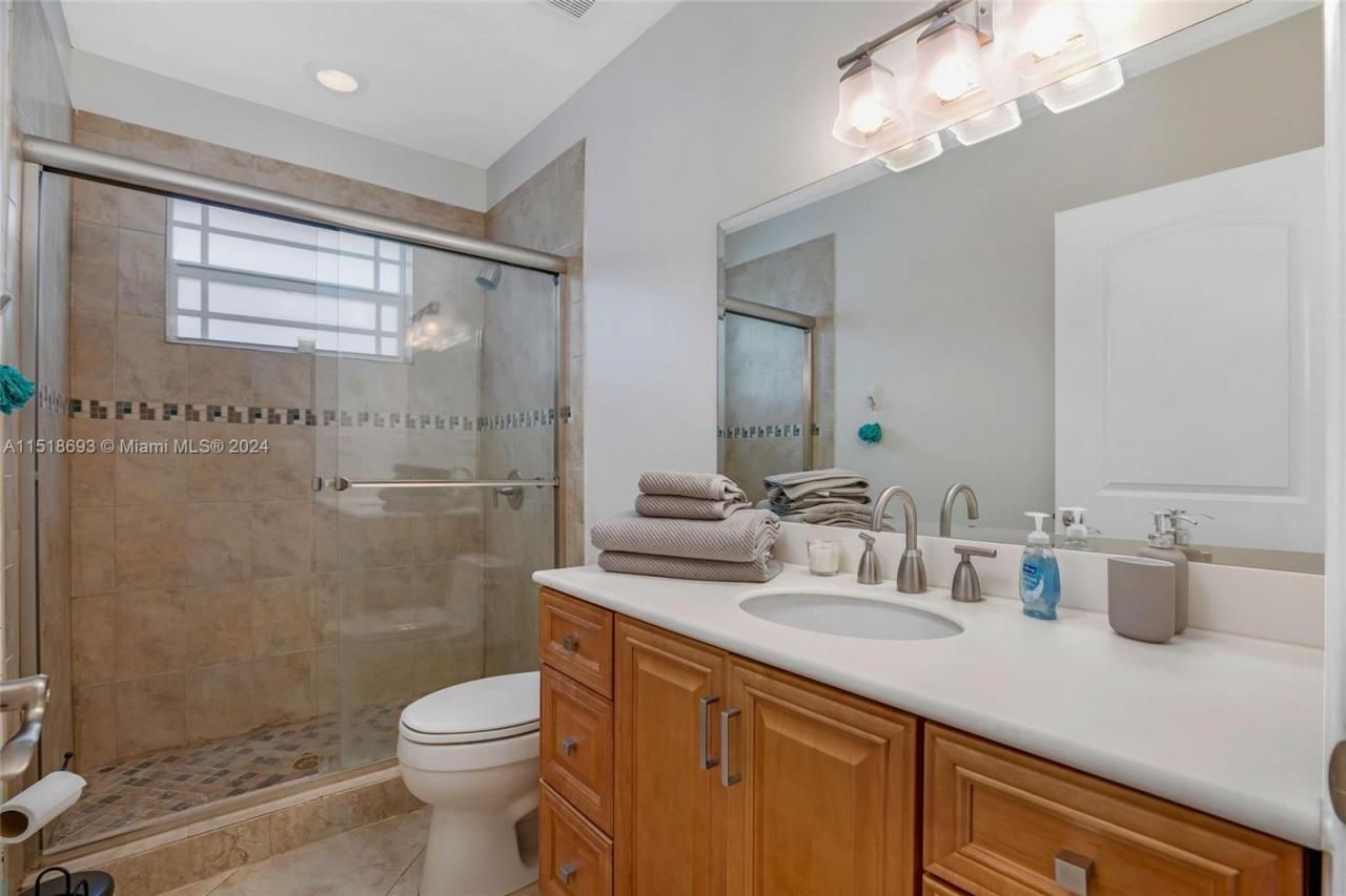 4710 NE 18th Ter, Fort Lauderdale, FL 33308 Photo