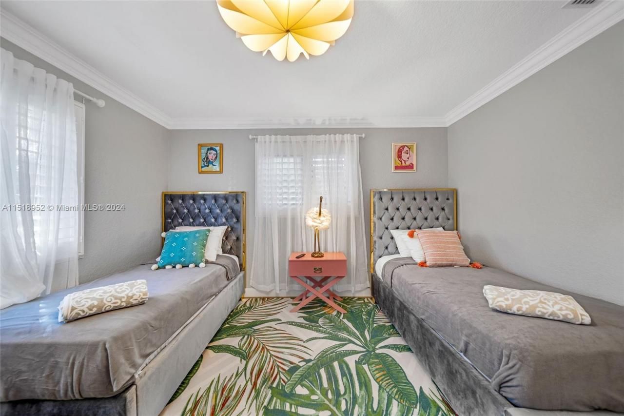 5801 NE 18th Ter, Fort Lauderdale, FL 33308 Photo